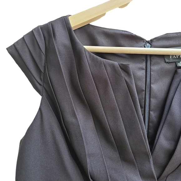 Beautiful Adrianna Papell Black Dress with Pleated Neckline Detail, Size Small - Picture 4 of 10